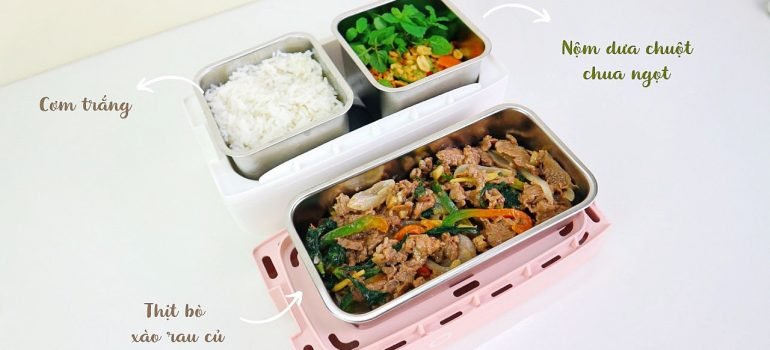 Chuẩn bị hộp cơm mang đi làm cho thứ 4